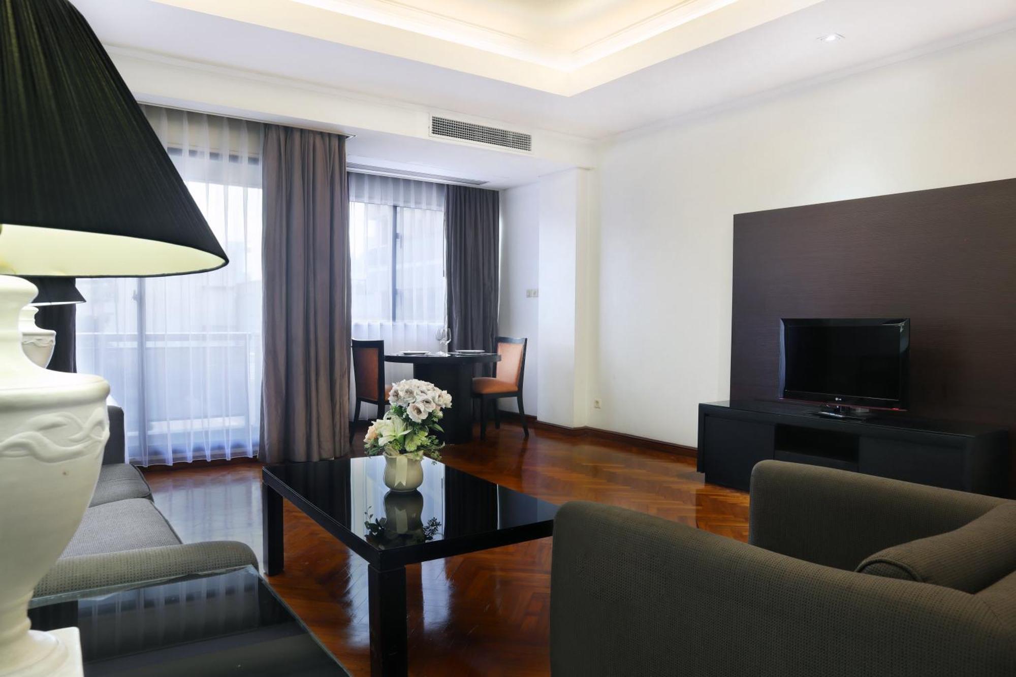 Oakwood Suites Kuningan جاكرتا المظهر الخارجي الصورة